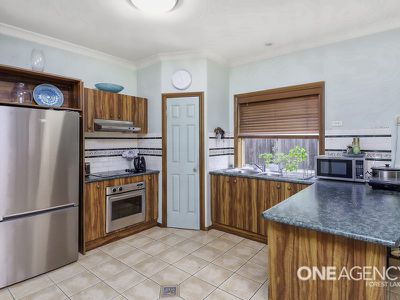 74 Oxford Pde, Forest Lake
