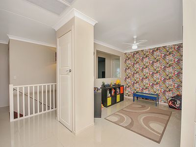 10 Holdsworth Road, North Ipswich