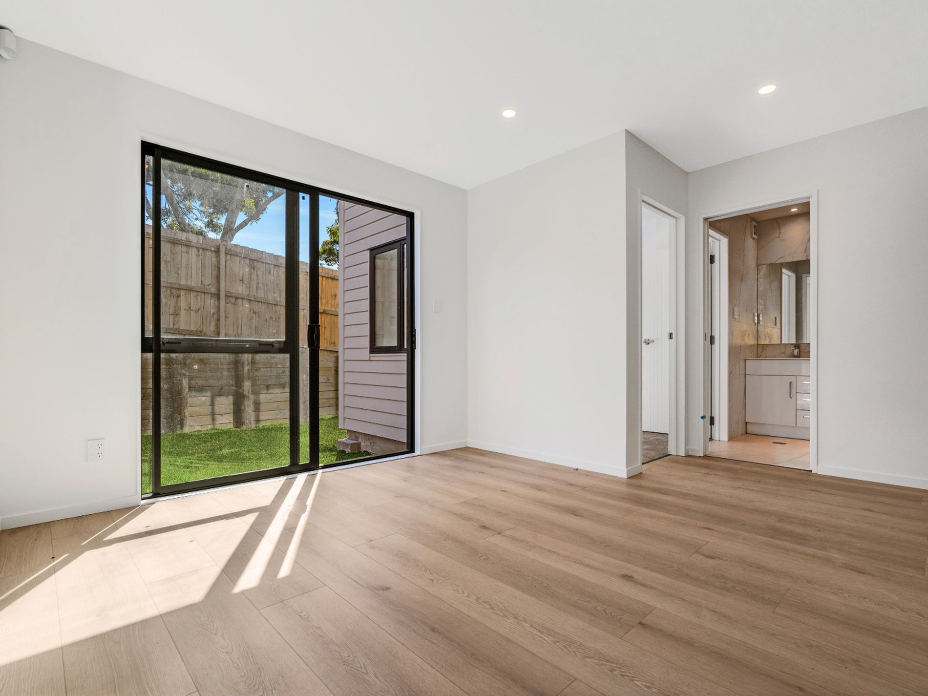 1A Flamingo Court, Goodwood Heights