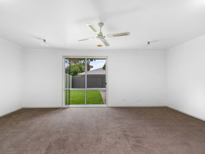 14 Langholme Court, Sale
