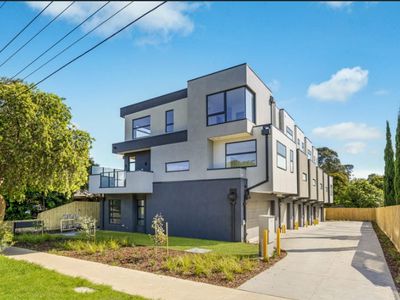 3 / 569 Boronia Road, Wantirna South