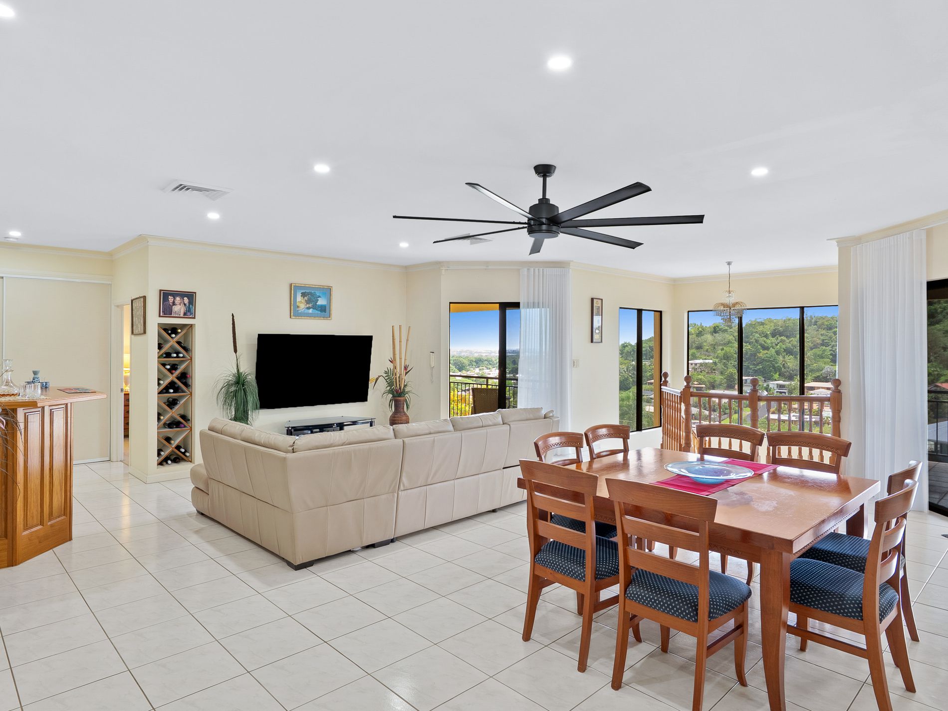 22 Pheasant Street, Bayview Heights