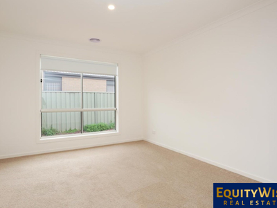 5 Langley Avenue, Wyndham Vale