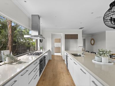 16 Armstrong Boulevard, Mount Duneed