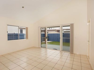 2 Lanai Close, Parrearra