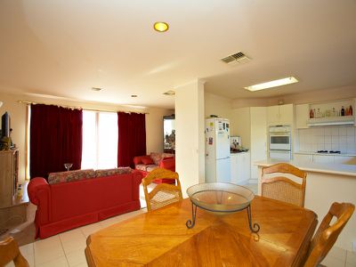 9 Inns Place, Hoppers Crossing