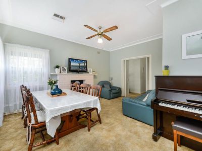 1 Hughes Avenue, Mascot