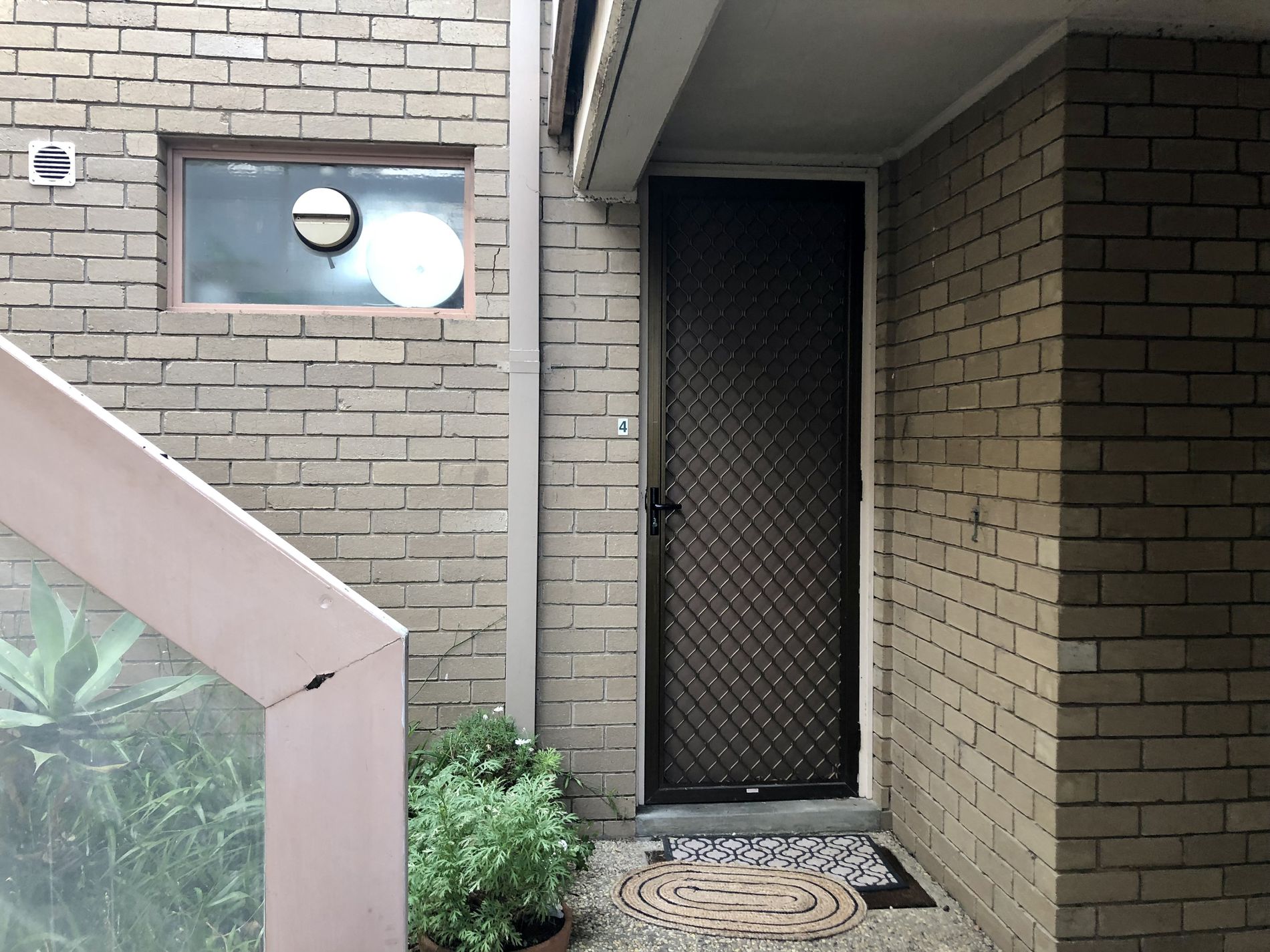 4 / 2 Aphrasia Street, Newtown