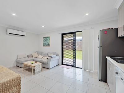 23 Sharp Crescent, Branyan