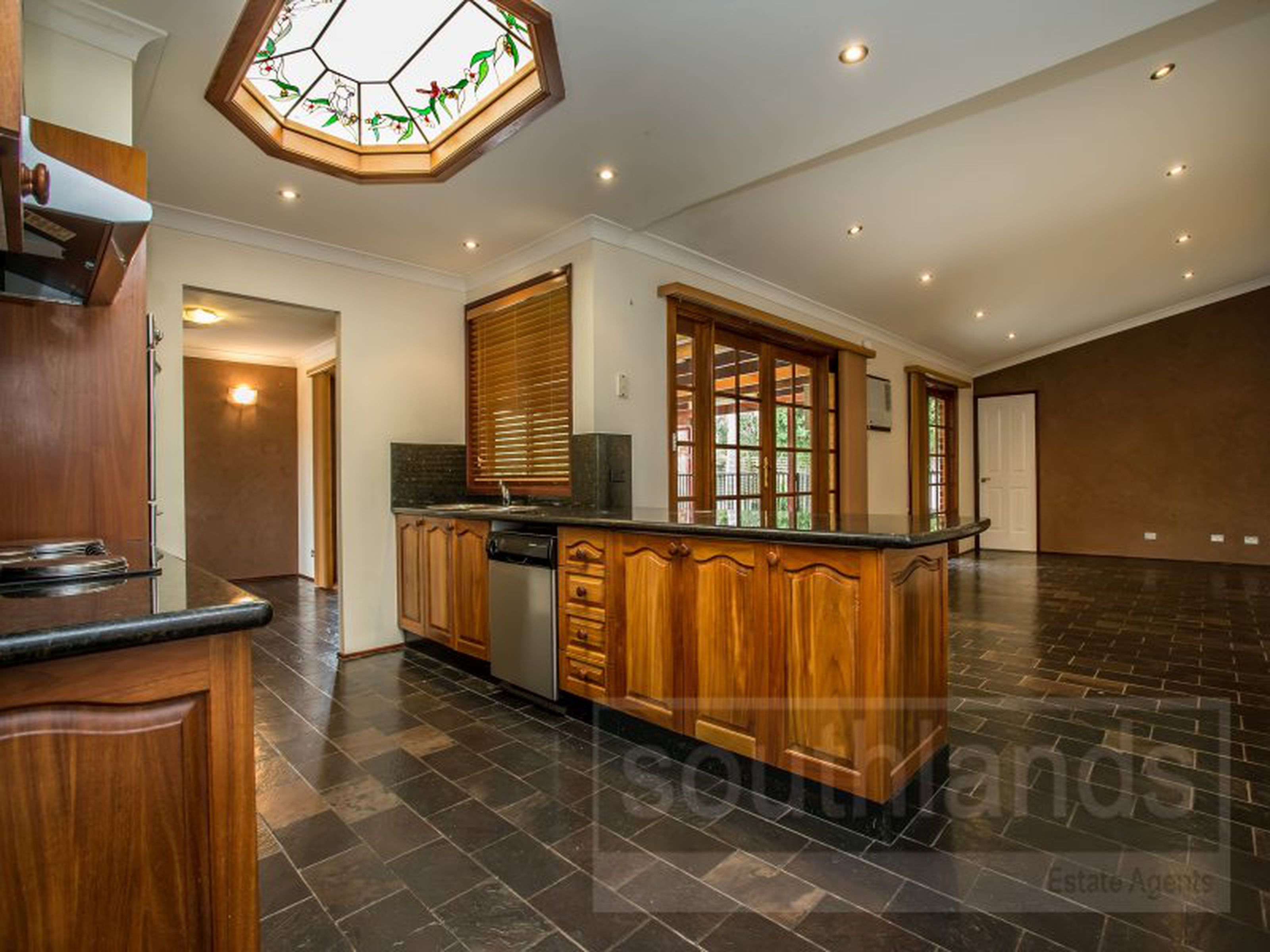 6 Marigold Close, GLENMORE PARK