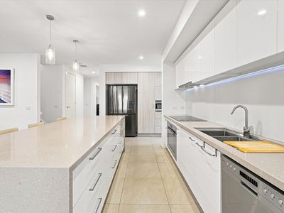 2A UPTON STREET, Altona