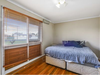 17 Third Street, Millicent