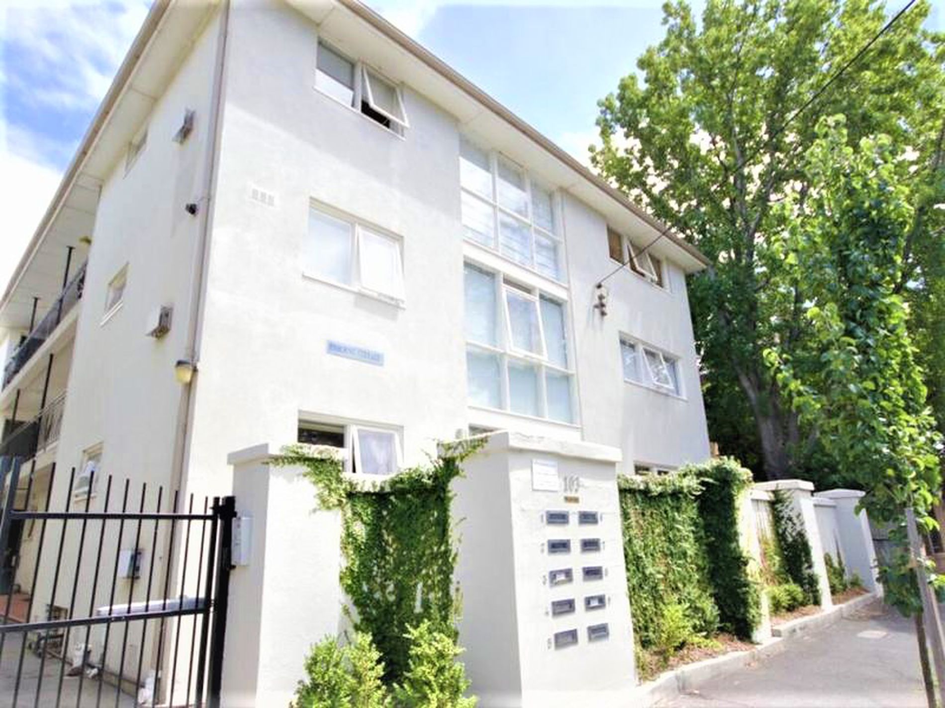 8 / 103 Osborne Street, South Yarra
