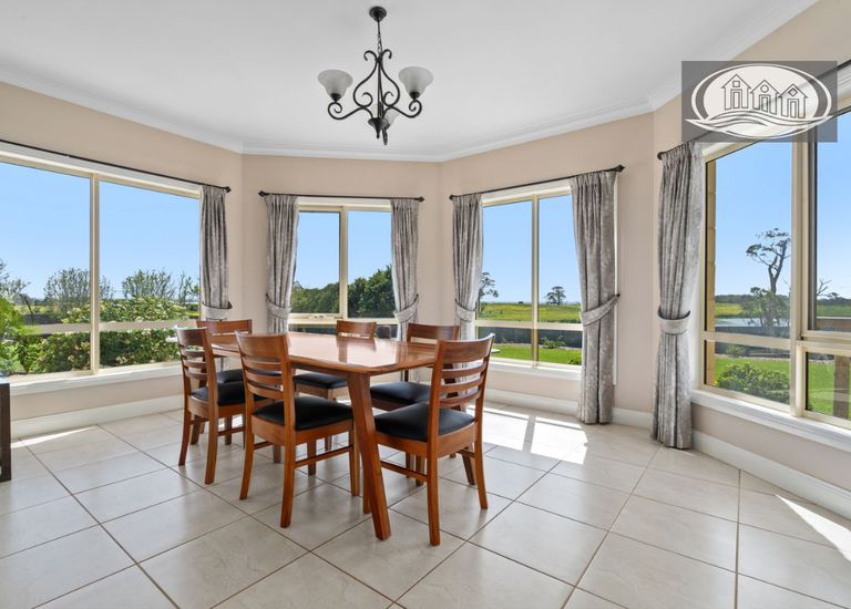 231 Golf Course Road, Heywood