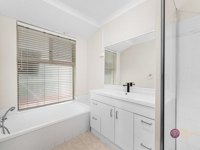 15 Sunset Grove, Canning Vale