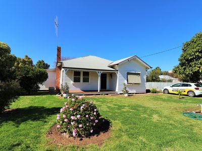 11 Salisbury Street, Quambatook