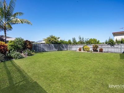 11 Strathburn Street, Mount Louisa