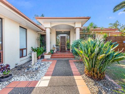 25 Santa Isobel Boulevard, Pacific Pines