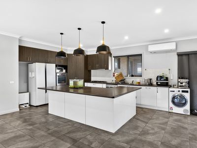 3-4 Cortona Place, Waurn Ponds