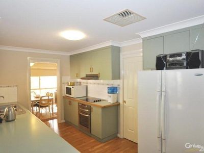 61 Cormorant Crescent, Dubbo