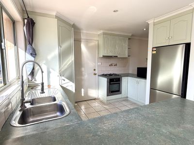 2 Gundaline Court South, Griffith