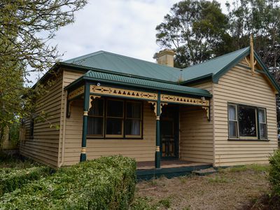 331 Bridge Road, Woodford