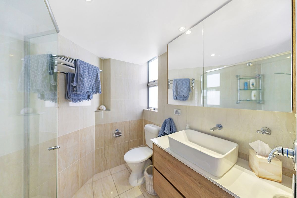 13 / 158 Hedges Avenue, Mermaid Beach