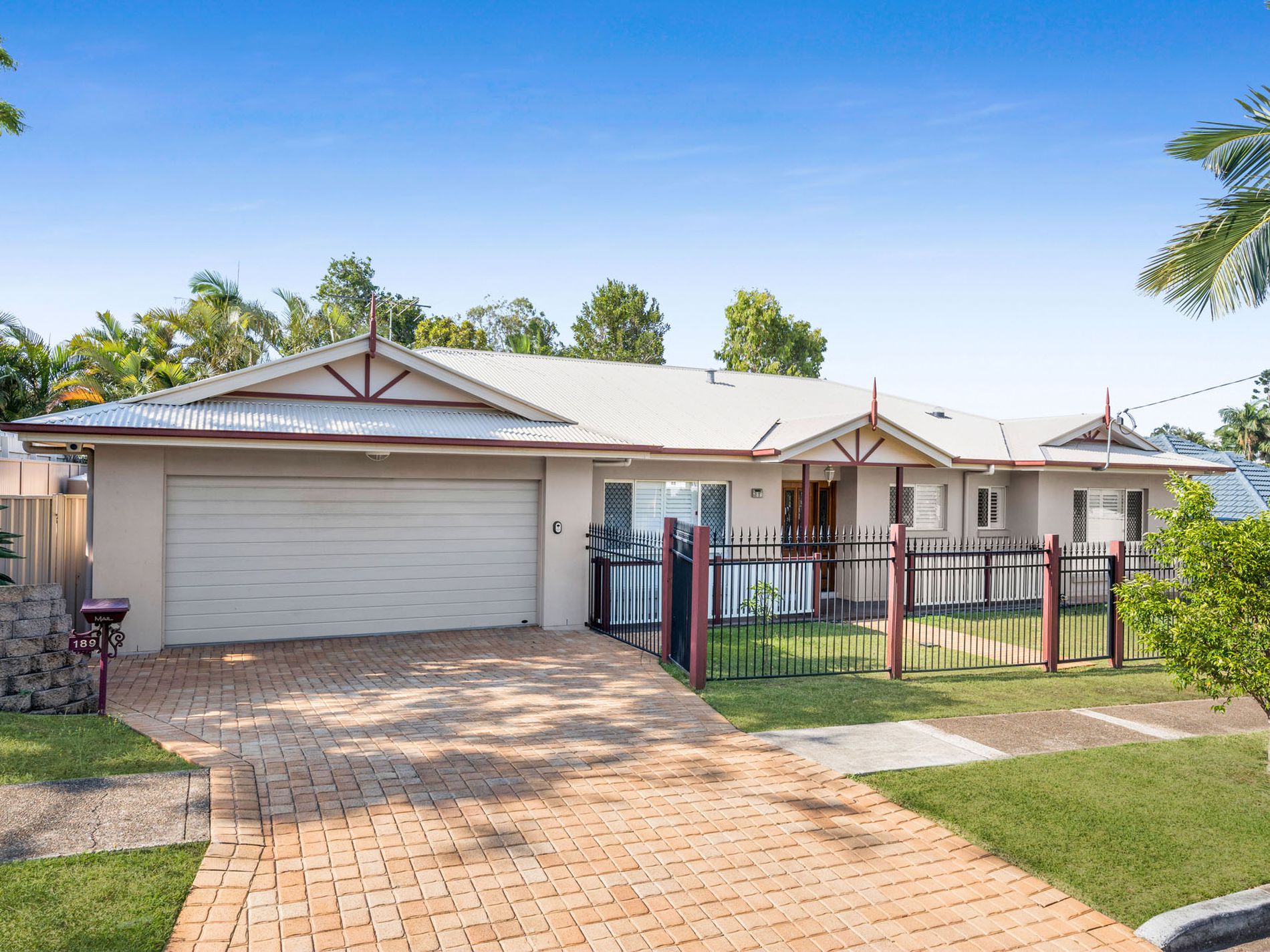 189 Prospect Street, Wynnum Sash & Gable Property