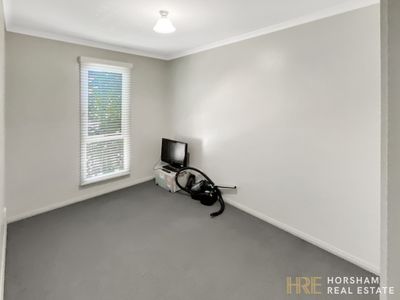 2 / 120 Bennett Road, Horsham