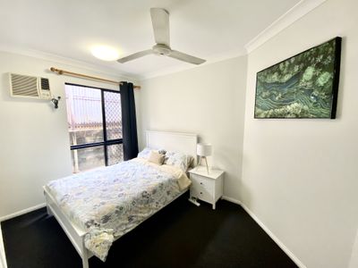 3 Lyndon Close, Bentley Park