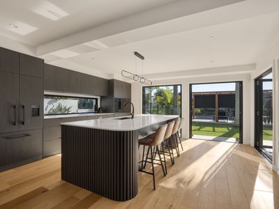 24 Gibraltar Drive, Isle Of Capri