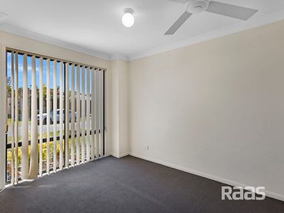 60 Serafina Drive, Helensvale