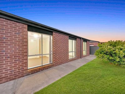 74 gateshed street, Craigieburn