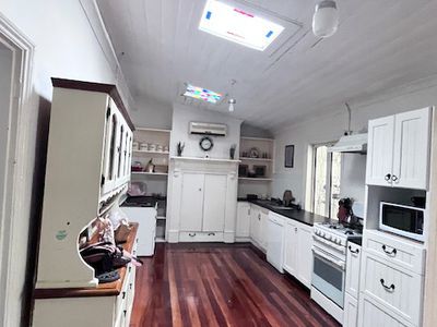 8 Thorn Street, York