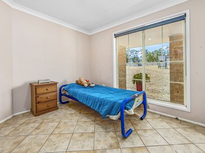 2 Kookaburra Close, Weston