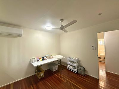 12 Brock Crescent, Dysart