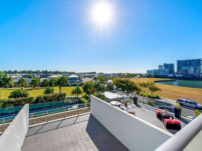 211 / 2 East Quay Drive, Biggera Waters