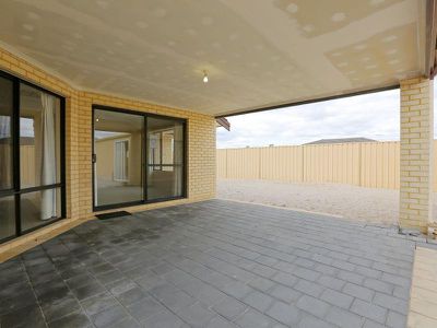 22 Cannich Boulevard, Canning Vale