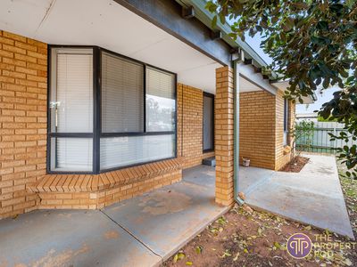 7 Thurmott Street, Hannans