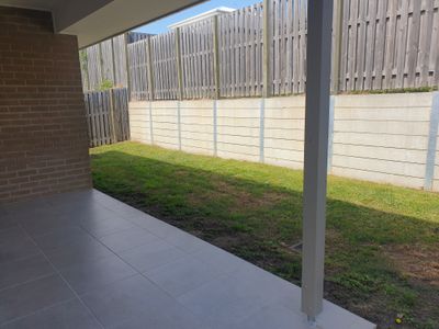 28 Cygnus Crescent, Coomera