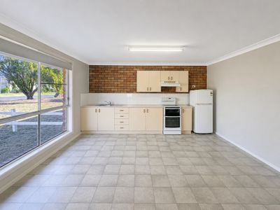 1 / 19 Davis Avenue, Gunnedah