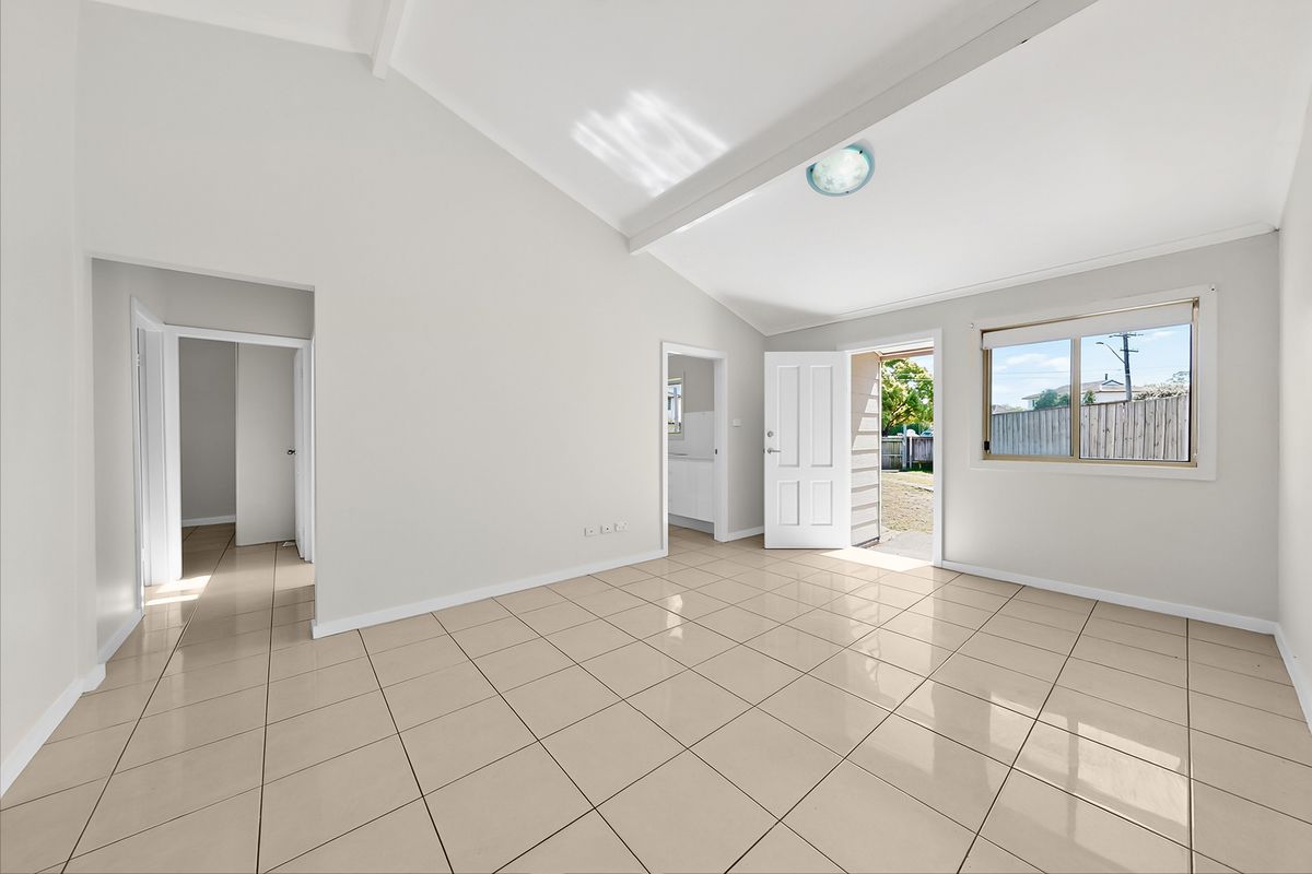 Comfortable 3-bed Townhouse - Street Access