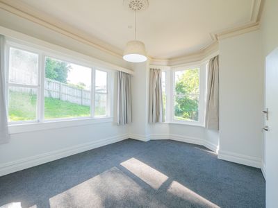 76 South Road, The Glen