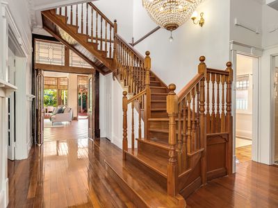 6  Webb Avenue , Glenside