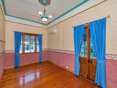 30 Bridge Street, North Booval