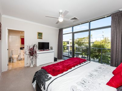 1 / 8 Hordern Street, Victoria Park