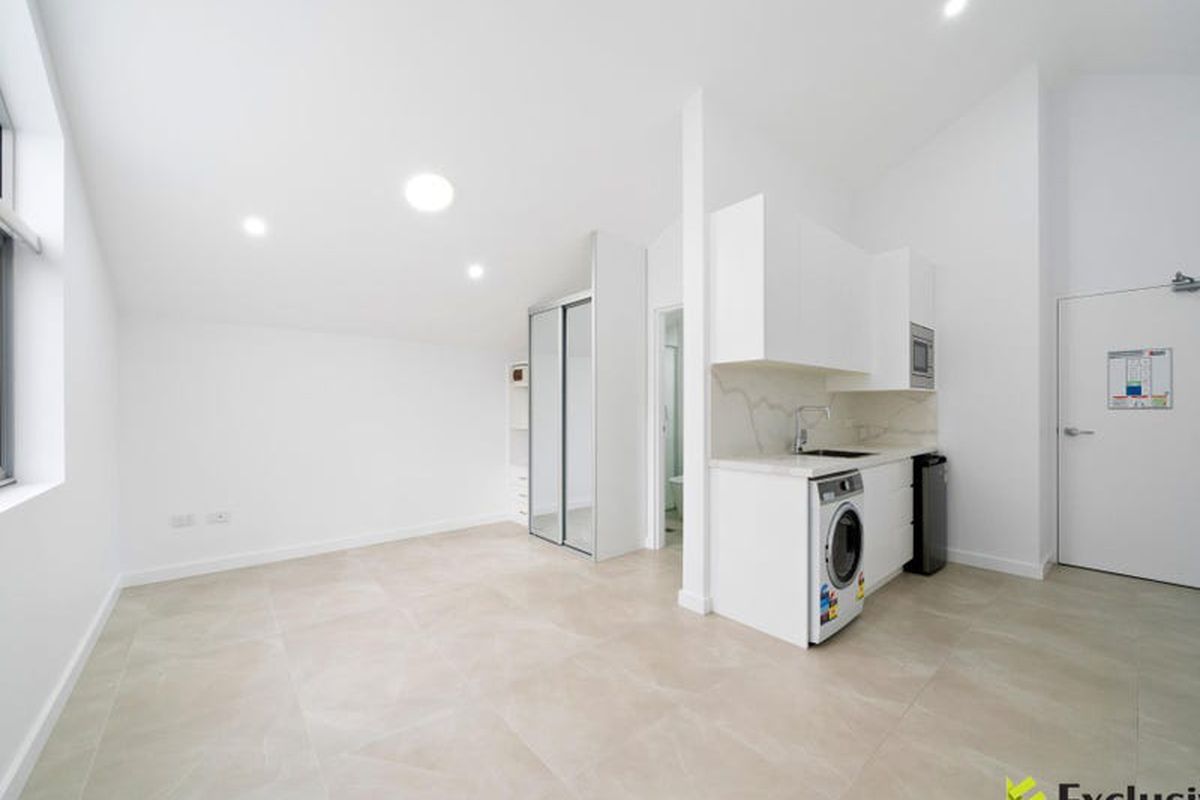 044 Henley Road, Homebush West