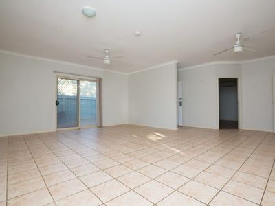 20B Yanderra Crescent, South Hedland