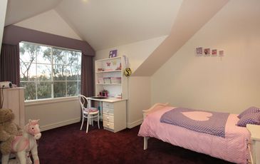 7 Valley Drive, Beaconsfield Upper
