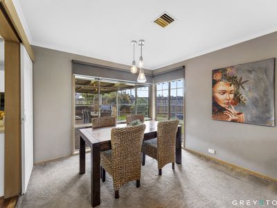 6 Helen Court, Melton West